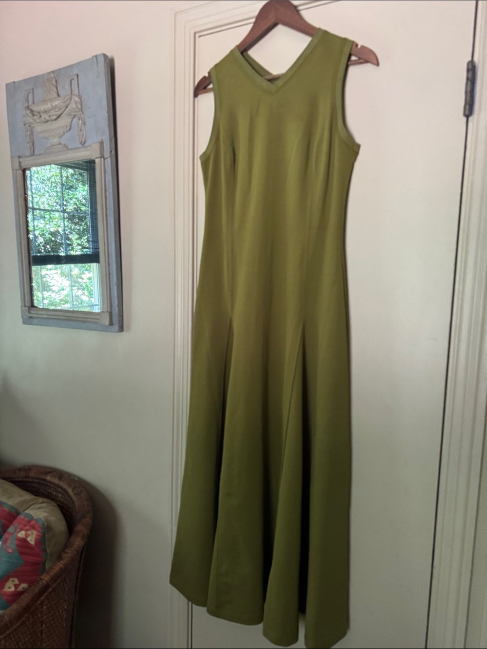 COS sleeveless stretch Olive Green Sleeveless V-Neck Maxi Dress S